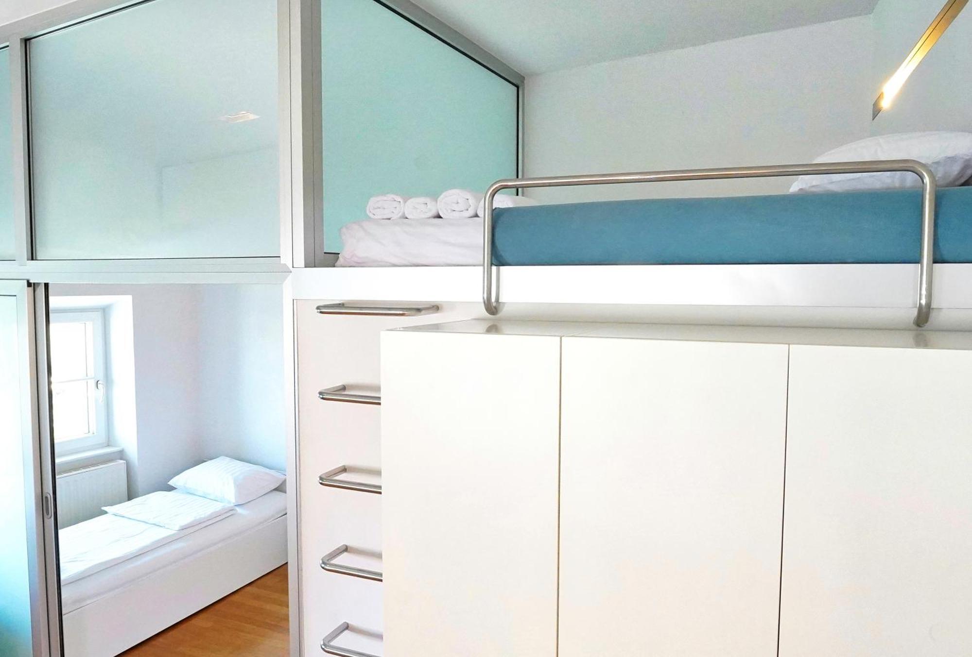 Poet Apartment Ljubljana Buitenkant foto