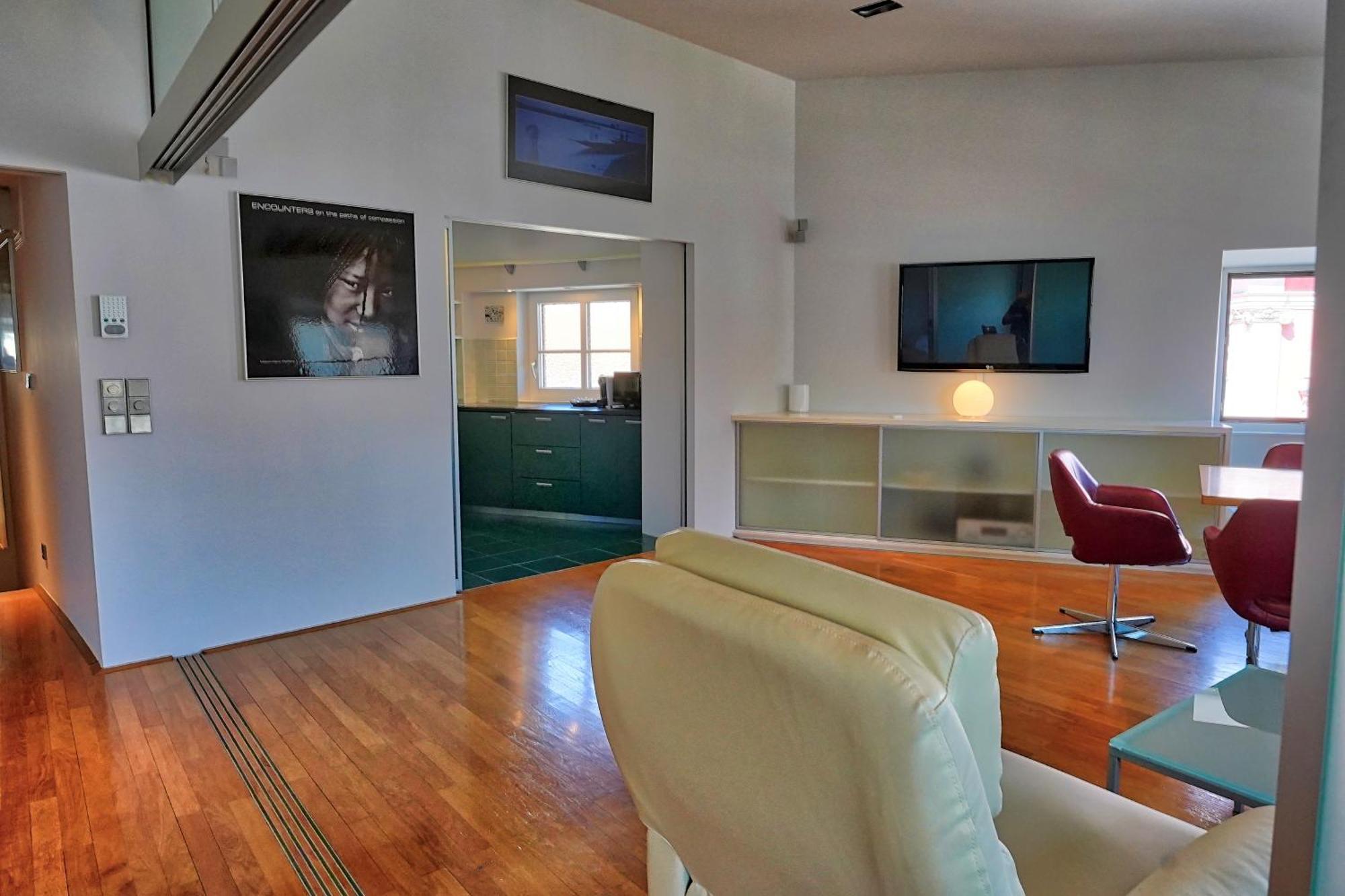 Poet Apartment Ljubljana Buitenkant foto